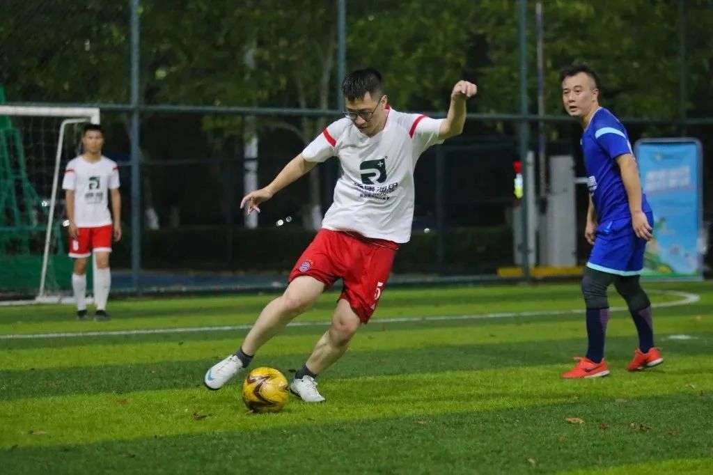 前叉韧带断裂术后可以踢球吗,韧带撕裂脚踝多久能打球