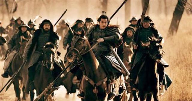 古代士兵上战场后，他在战场上如何解决“生理”问题呢？