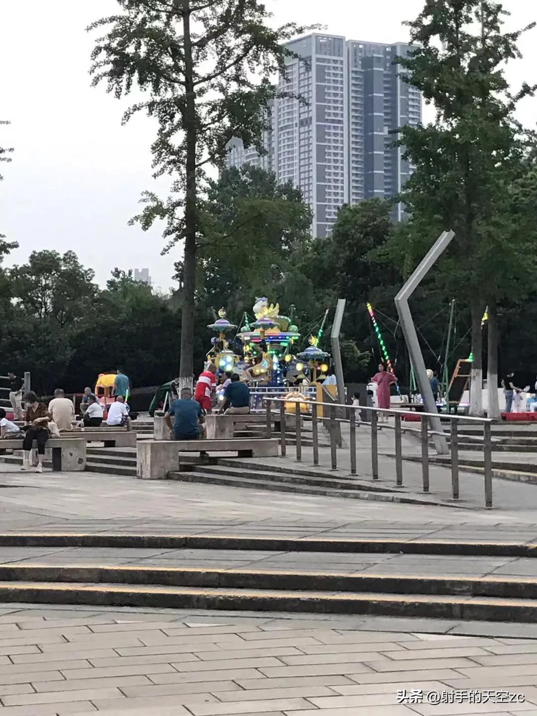 长江大桥有啥好吃的推荐,鹦鹉洲主题公园附近好吃的