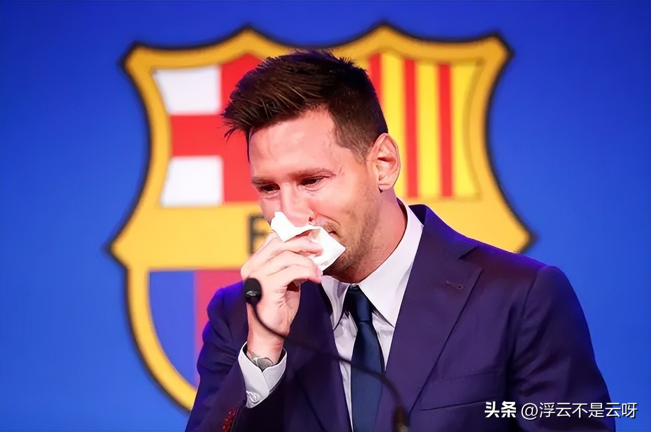 从小立志成为足球界最伟大的球员,出生贫寒17岁却成为足球界的传奇