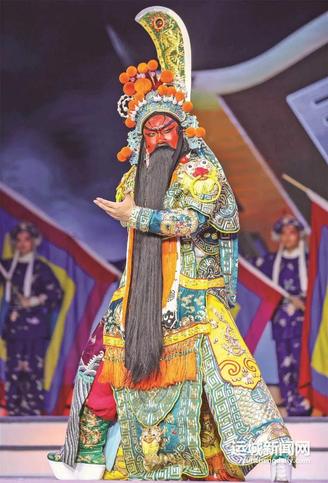 拜关公去关帝庙还是家庙,拜关公需要哪个方向都拜一下吗