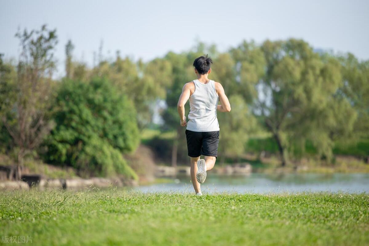 凛然坚定，外卖路