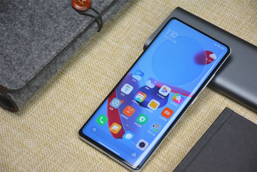 直面屏手机会慢慢淘汰吗,升降屏手机越来越少