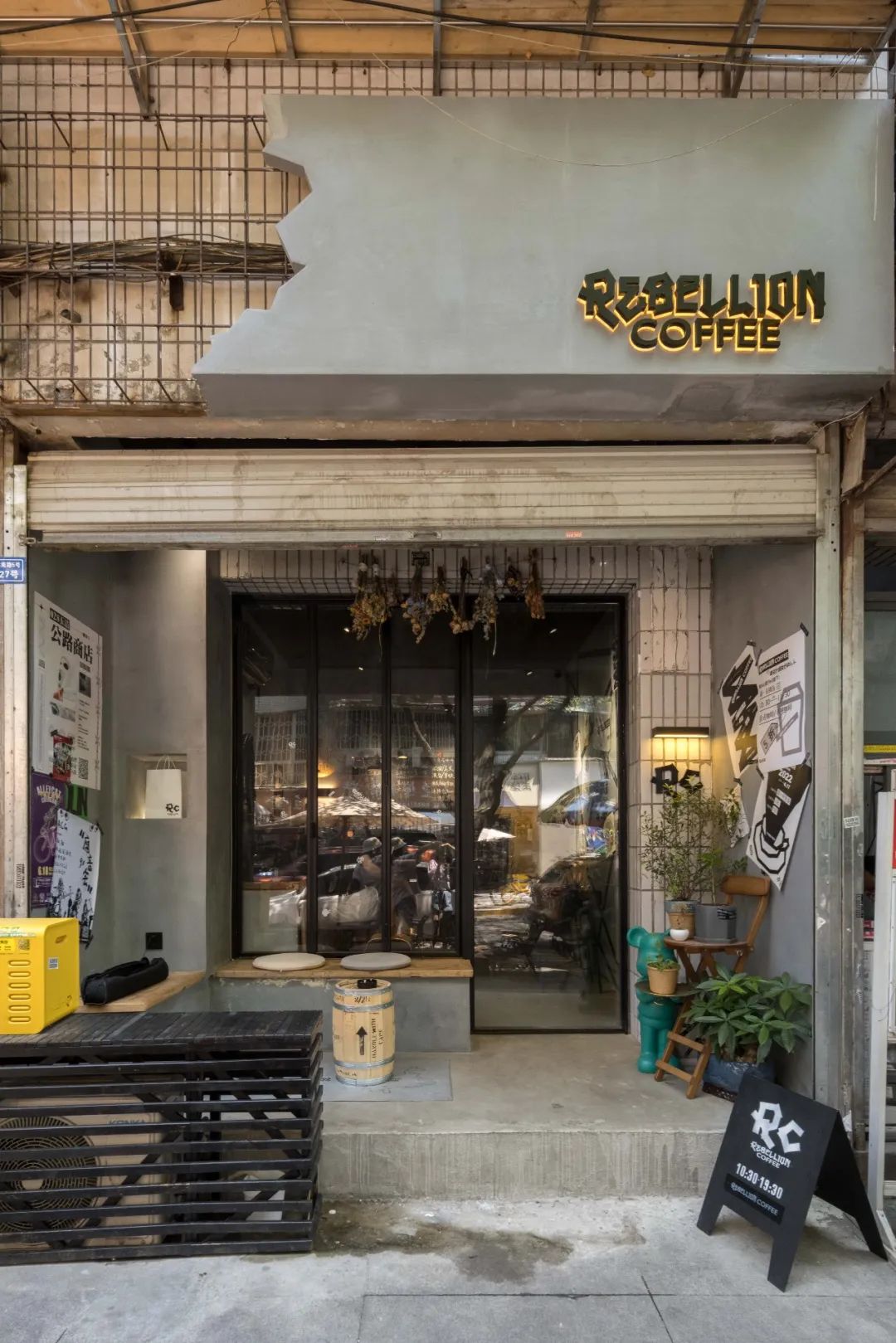 设计灵感丨高温+疫情，这18家“倒霉”的成都新店有什么看头？