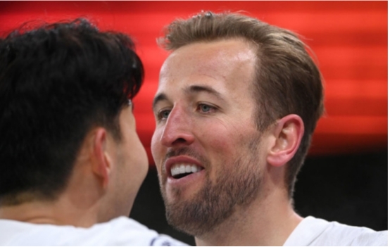 孙兴慜狂奔一条龙凯恩的反应,孙兴慜表现超过凯恩吗