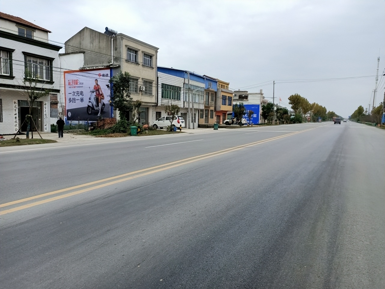 户外墙体喷绘广告优点,户外墙体喷绘广告安装标准