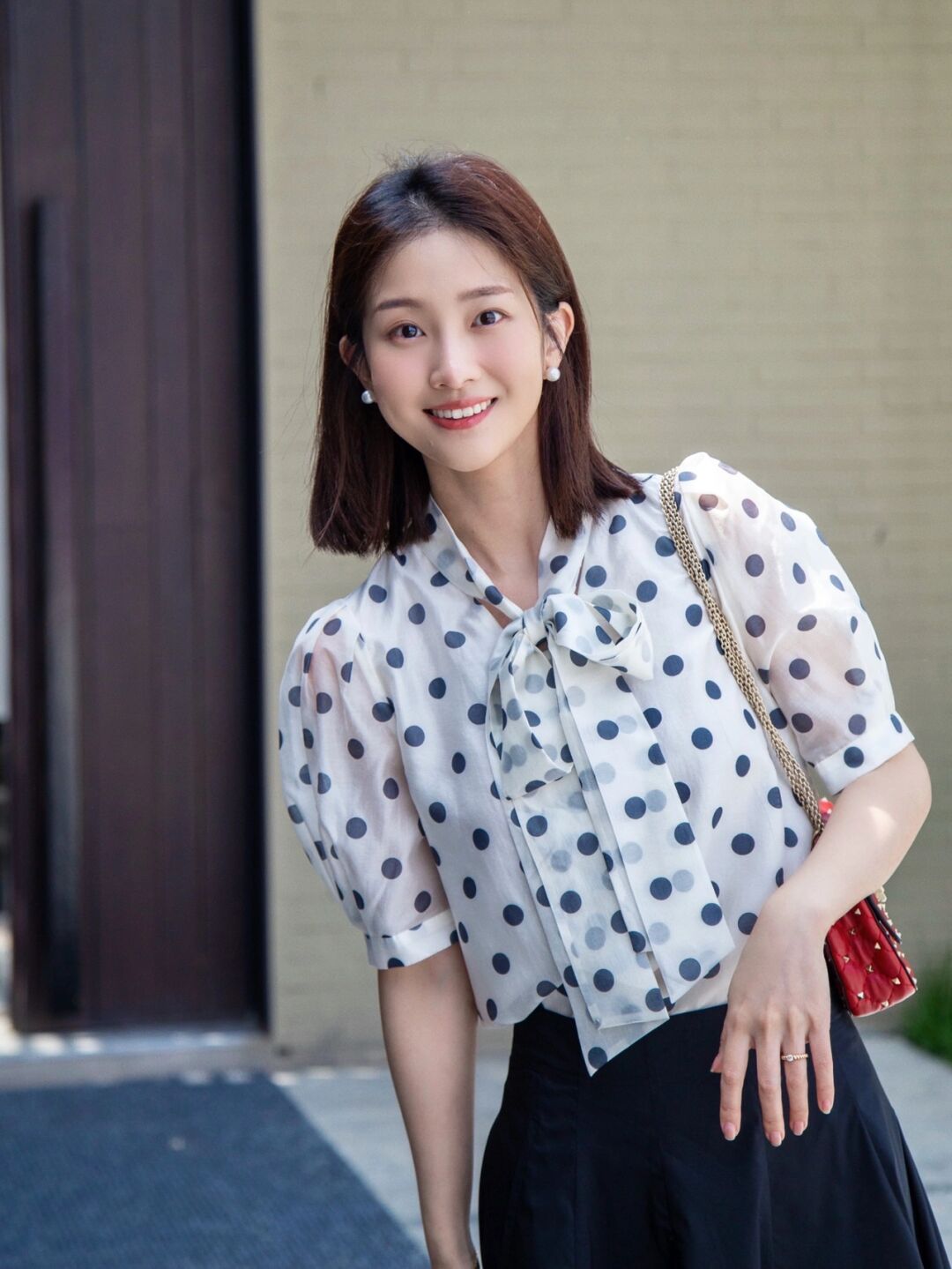 腿粗穿短裙过膝还是不过膝,腿粗穿裙裤怎么显瘦