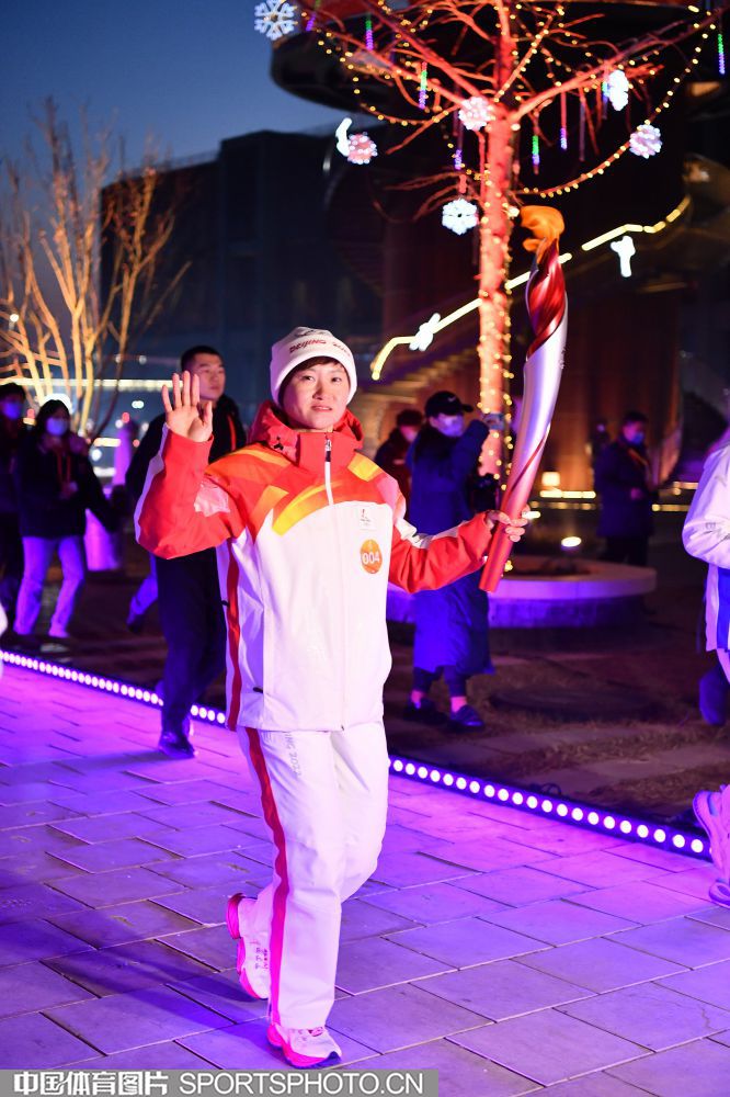 为体育事业的发展添砖加瓦,为体育事业发展倾心尽力