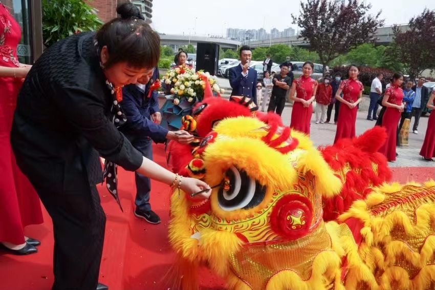 兰州锦润昊商贸五粮液专卖店喜迁新址落户雁滩核心商圈