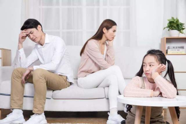 究竟要不要生三胎？有位专家说到点子上了，当了父母后才深有体会