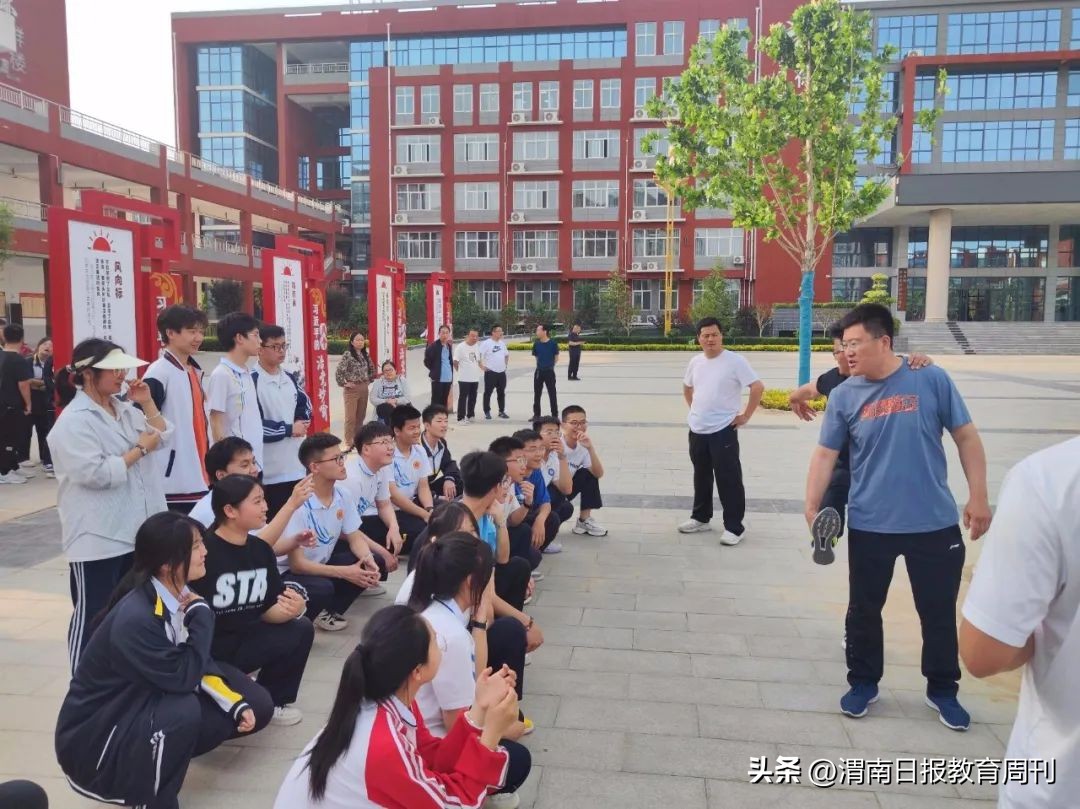 嗨起来广场舞比赛,趣味运动会嗨起来视频