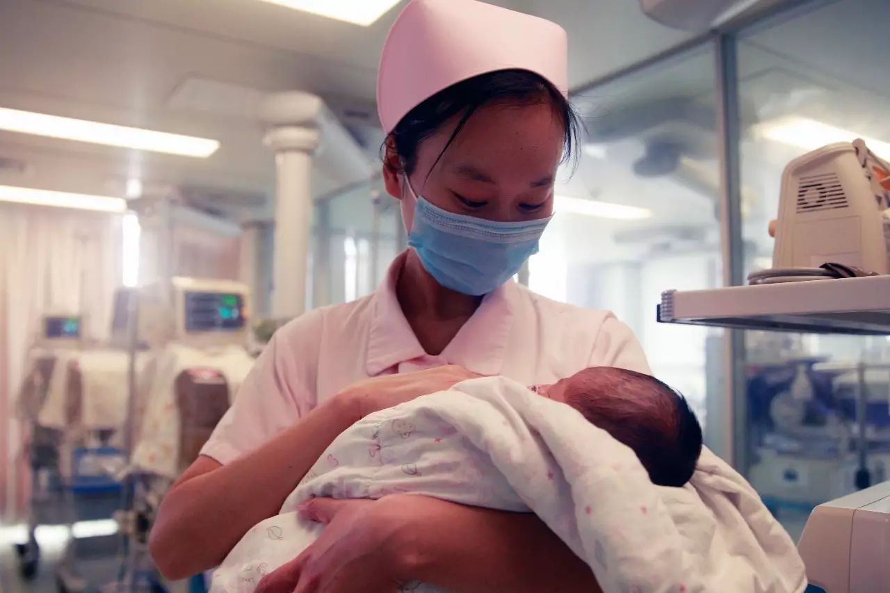 江西一对夫妻身亡留下8个小孩,江西夫妻洗澡时身亡留下8个孩子