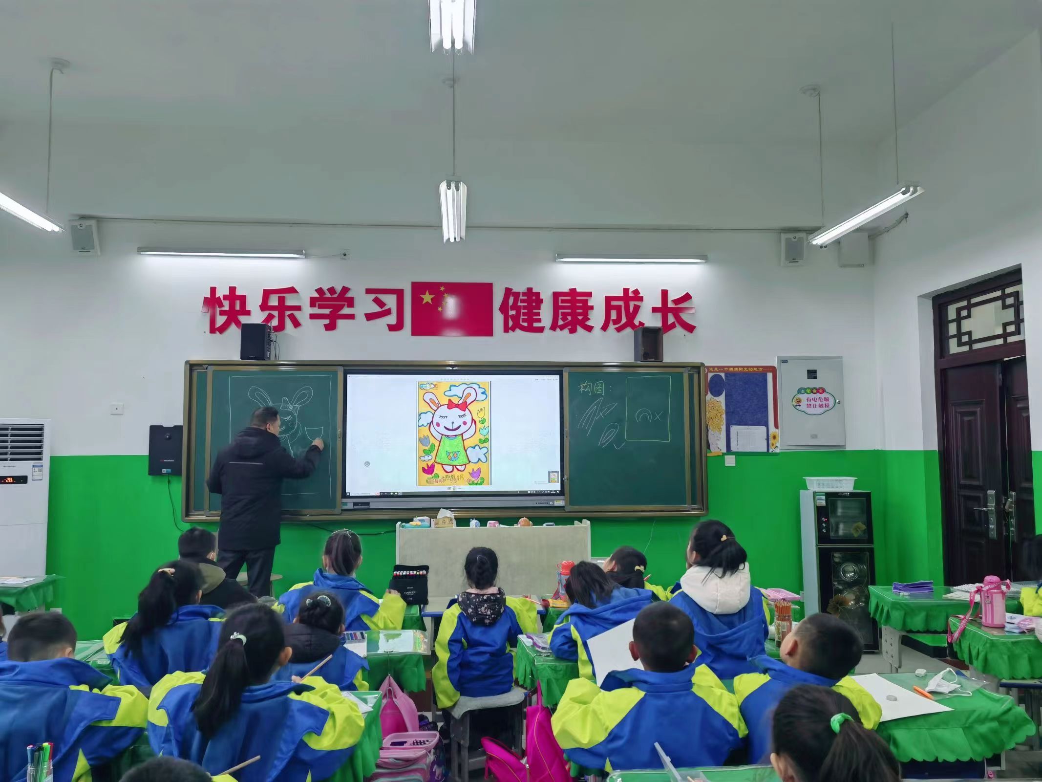 社团文化艺术节社团风采展示视频,渭南市文化艺术培训成果展