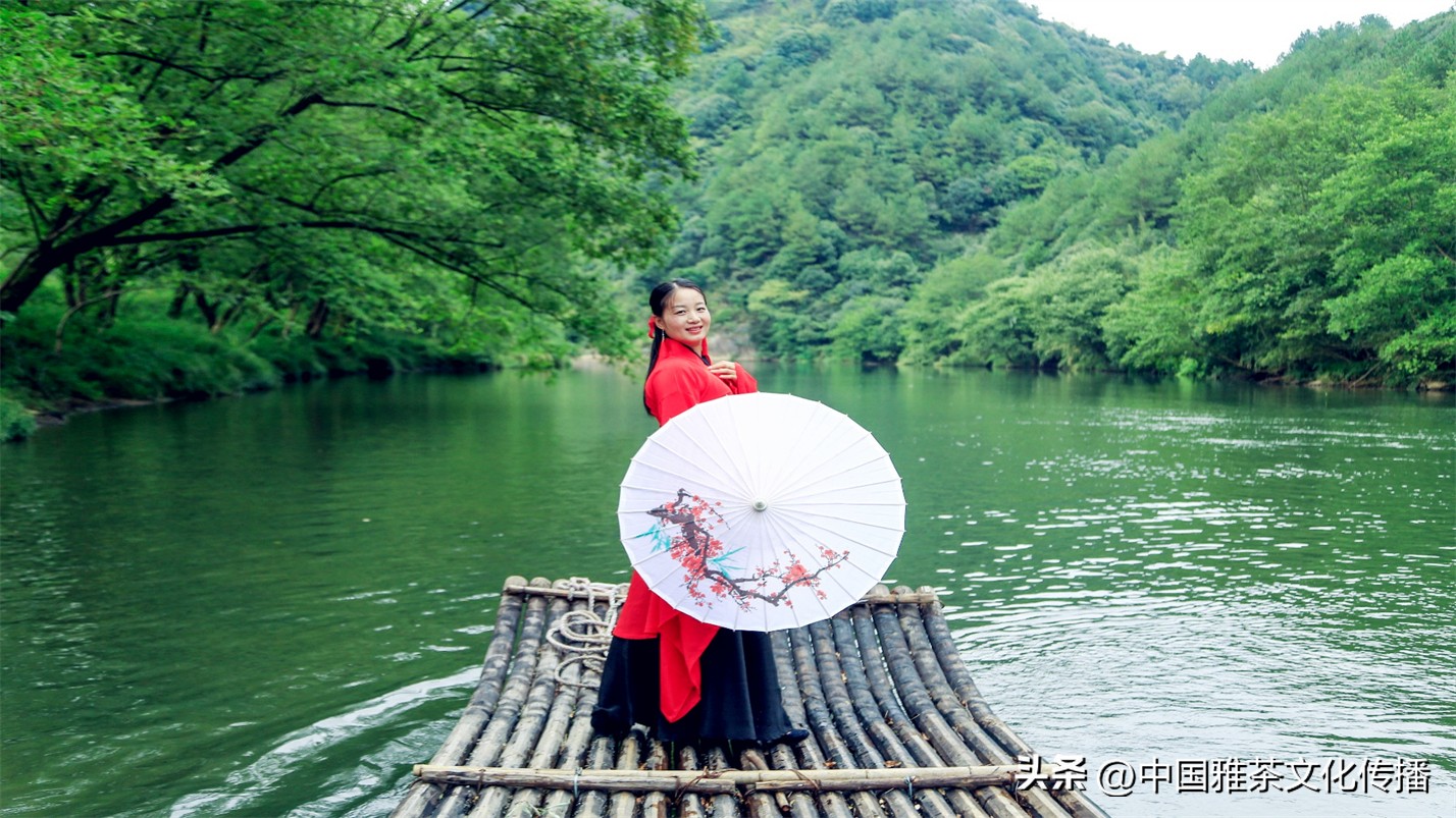 智者喜爱清泉，仁者喜爱山川