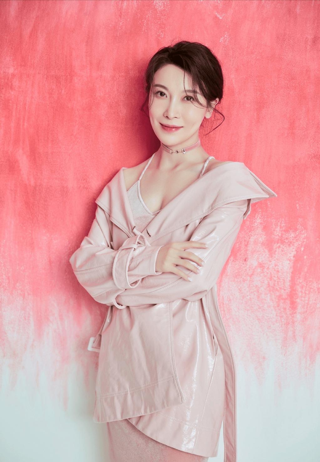 张国民年轻时,80年代当红小生张国民