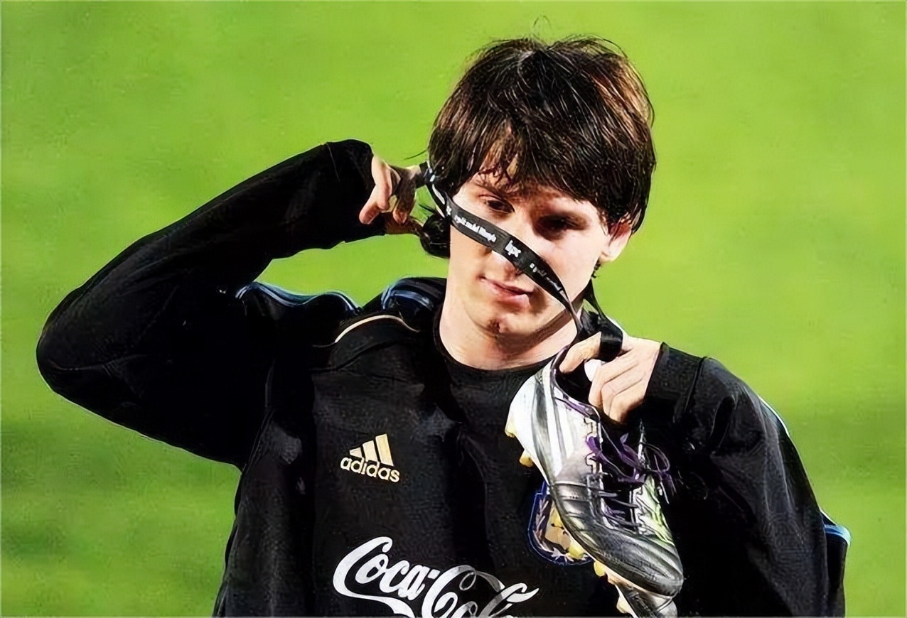 梅西个人资料侏儒症,梅西侏儒症球王