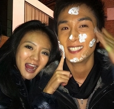 安以轩李承铉独宠两年戚薇秀恩爱,戚薇说李承铉安以轩