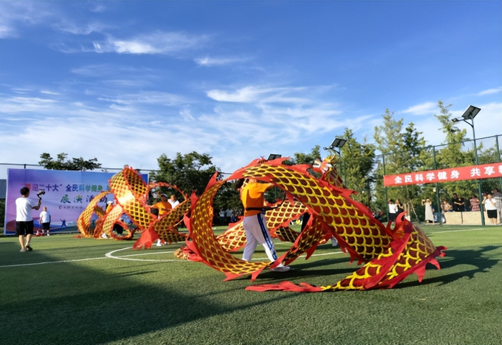 我县开展全民健身系列展演活动,全民健身运动会暨民俗文化展演