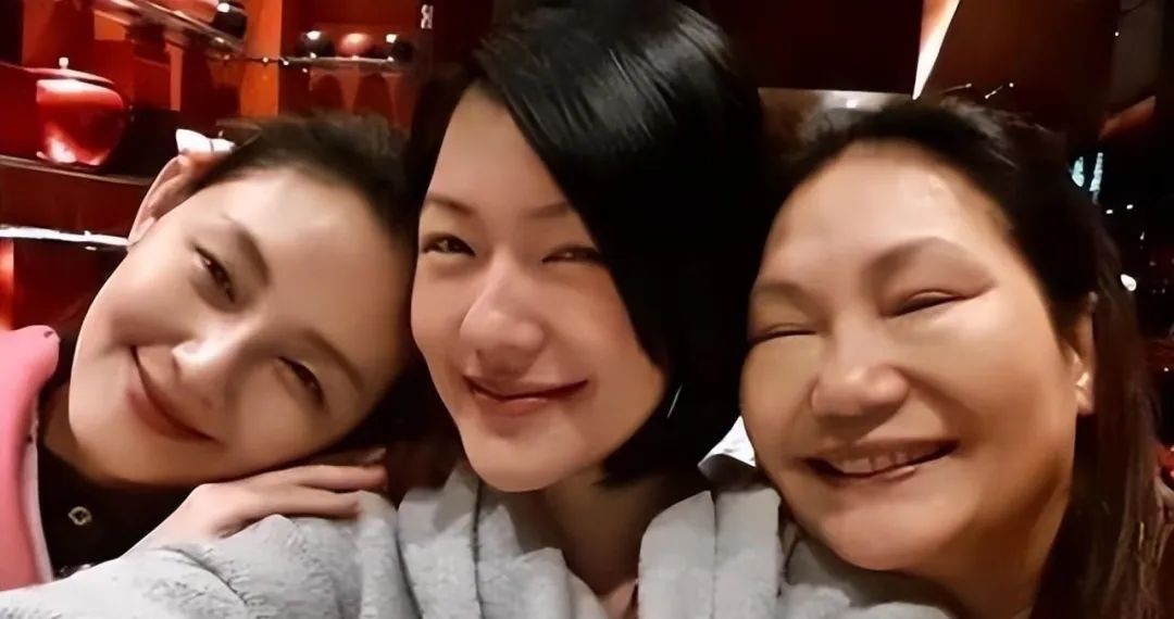 姐妹花联手抗日,姐妹花为父报仇