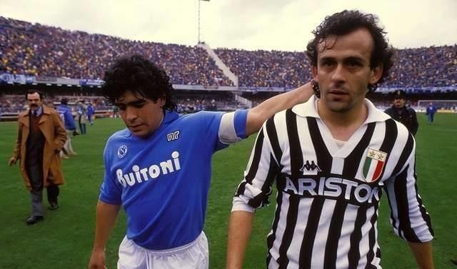 克鲁伊夫和马拉多纳谁更厉害,克鲁伊夫推动足球发展