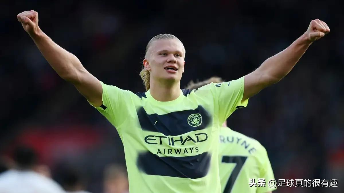 曼城22-23赛季第二客场球衣,巴萨客场球衣曼城球衣