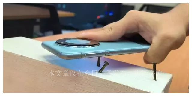 龙晶玻璃昆仑玻璃巨犀玻璃谁最硬,第二代昆仑玻璃和龙晶哪个好一点