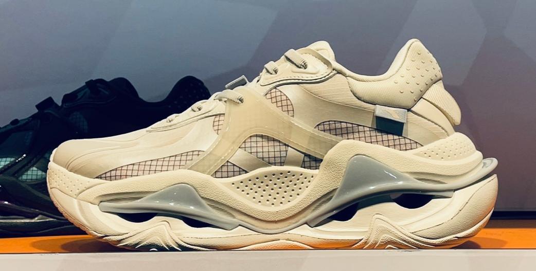 林书豪2se和361big33.0pro怎么选,361big3pro和林书豪二代se哪个好