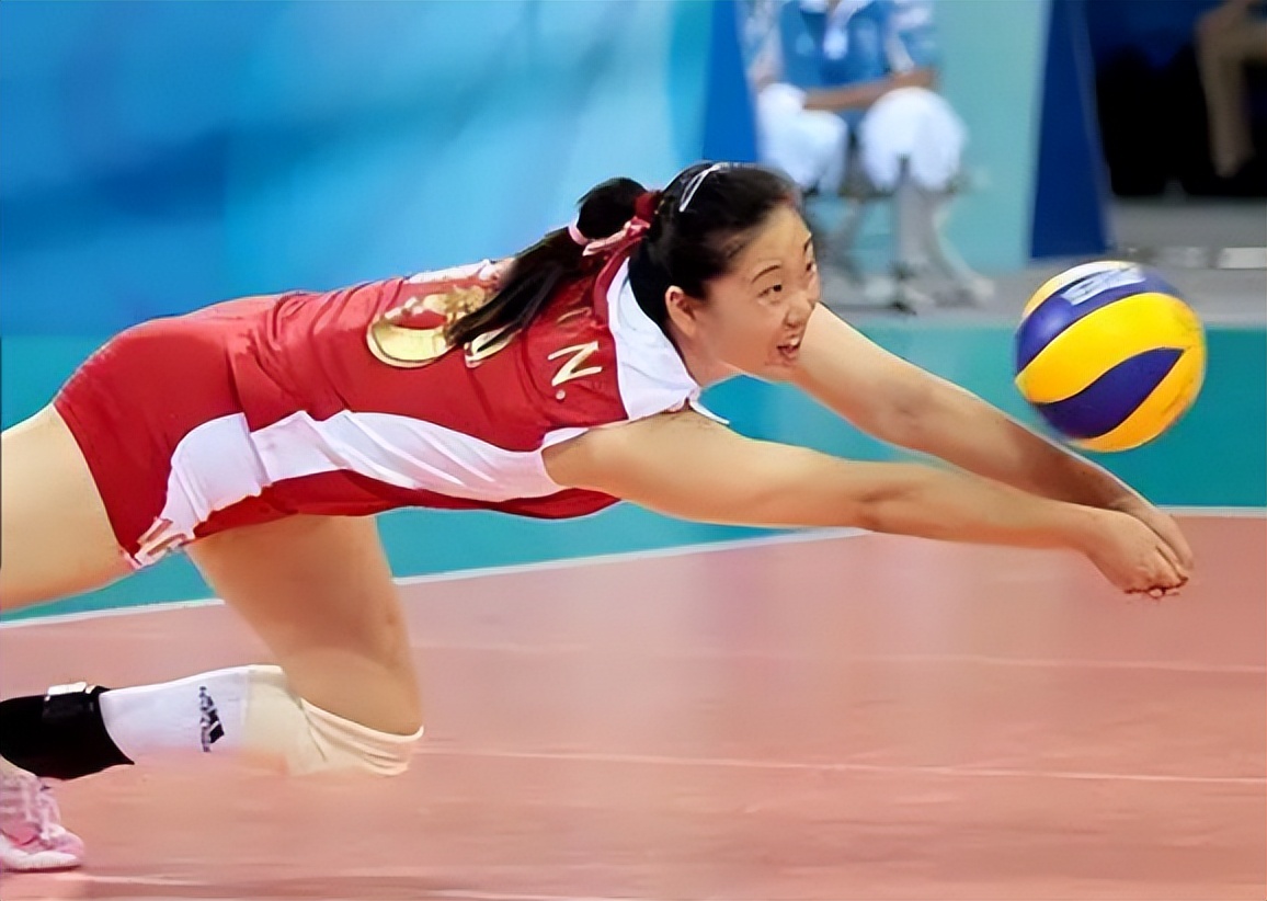 女排自由人张娜,女排张娜里约