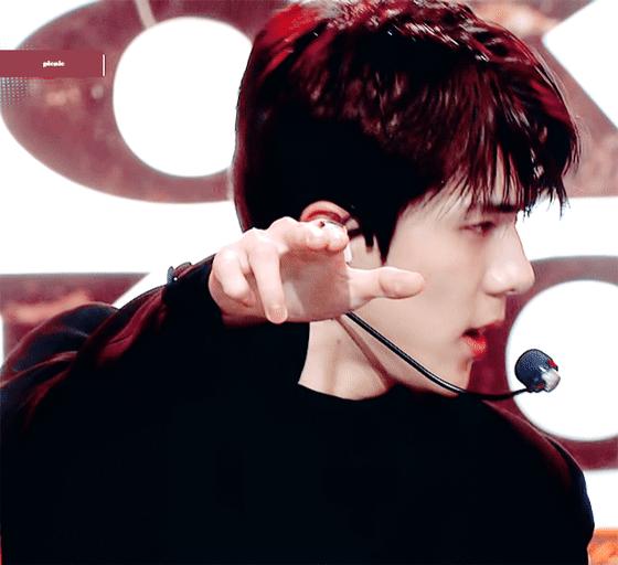 曾经很帅现在发福的男明星,曾经很胖的男明星现在很帅