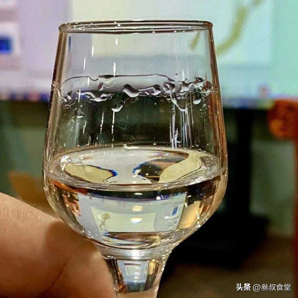 春节用酒一定要选择纯粮白酒,过节必备的酱香白酒纯粮白酒