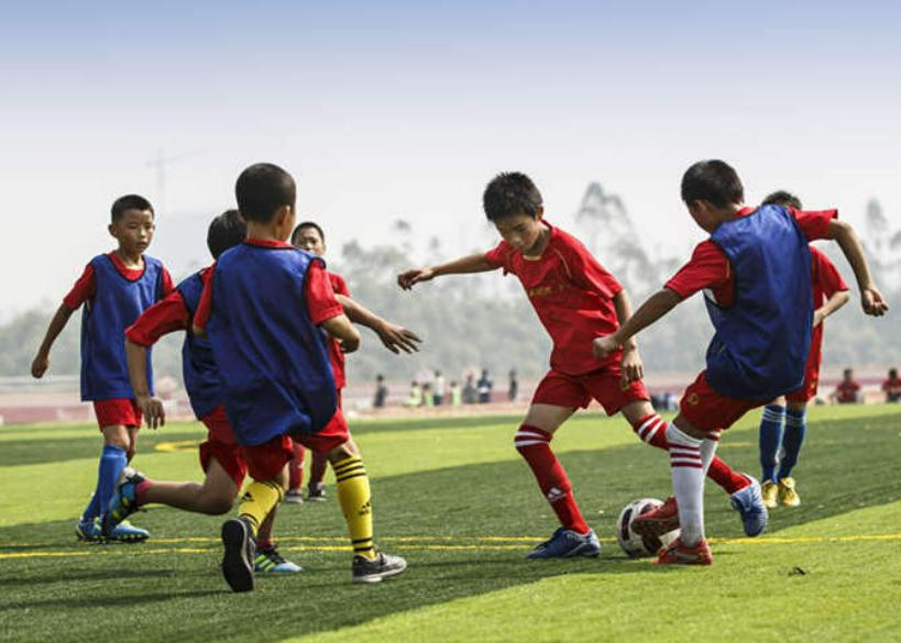 男人喜欢足球,男人为什么喜欢足球