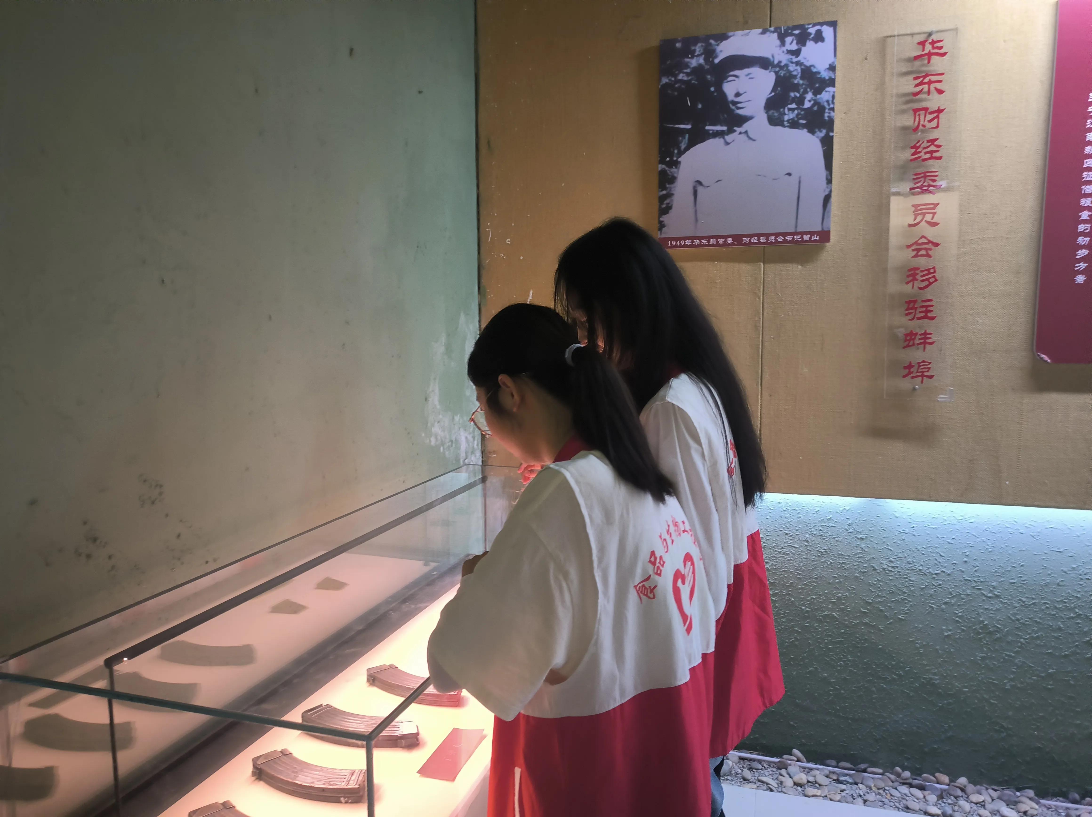 学先烈事迹讲英雄故事,追寻先烈足迹缅怀先烈事迹感悟