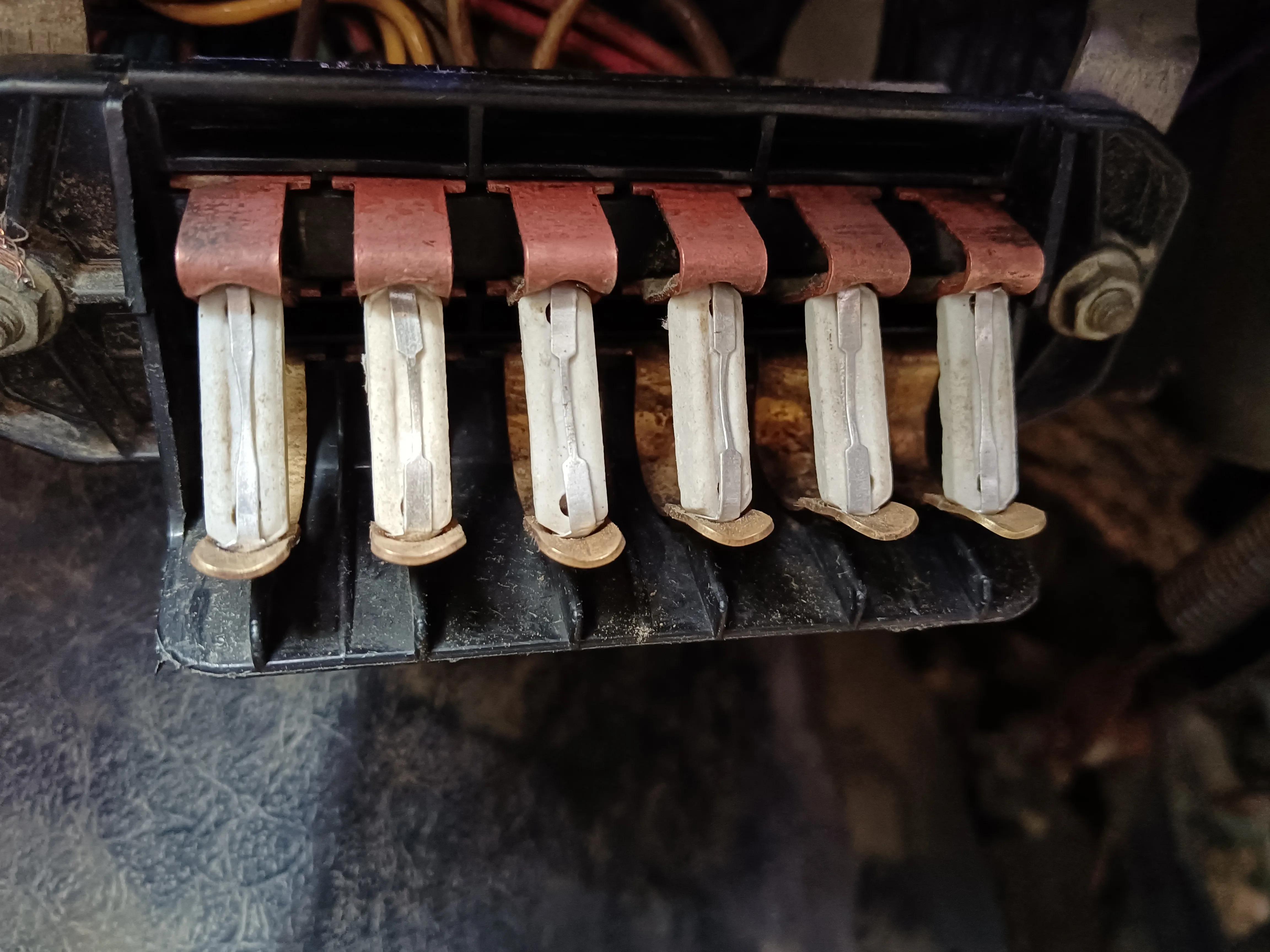 苏联拉达尼瓦爆改,苏联拉达老车修复