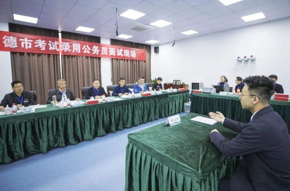 国家公务员面试服装推荐,2022国家公务员面试礼仪备考指南