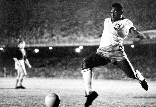 卡塔尔世界杯引发的争议,卡塔尔世界杯充满争议