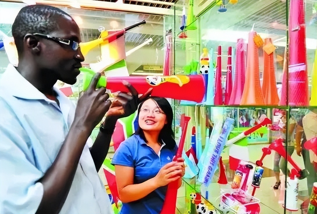 足球鞋中国足球,足球鞋中国品牌李宁