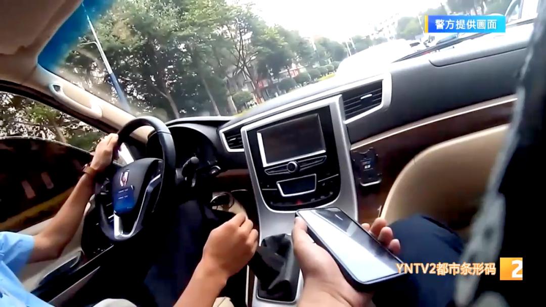 在云南小朋友被蚂蚁咬了怎么办,被蚂蚁咬的男孩完整版