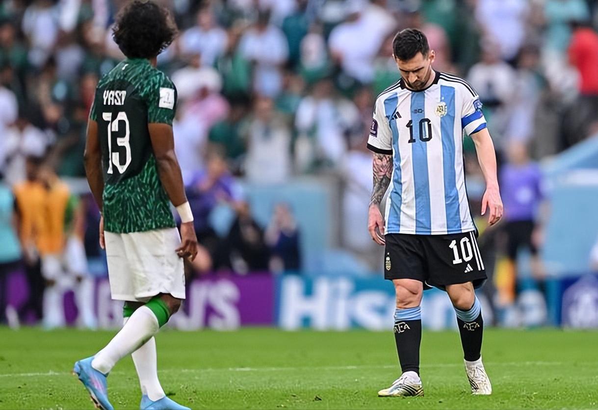 世界杯男足高颜值太太团,日本男足太太团亚洲杯