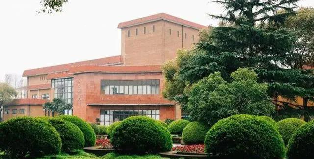 上外贸和上财哪个好考,上财和中财哪个难考