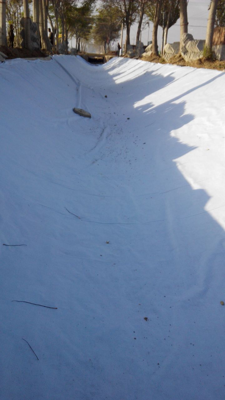 防渗无纺土工布价格,四川防渗无纺土工布多少钱一平