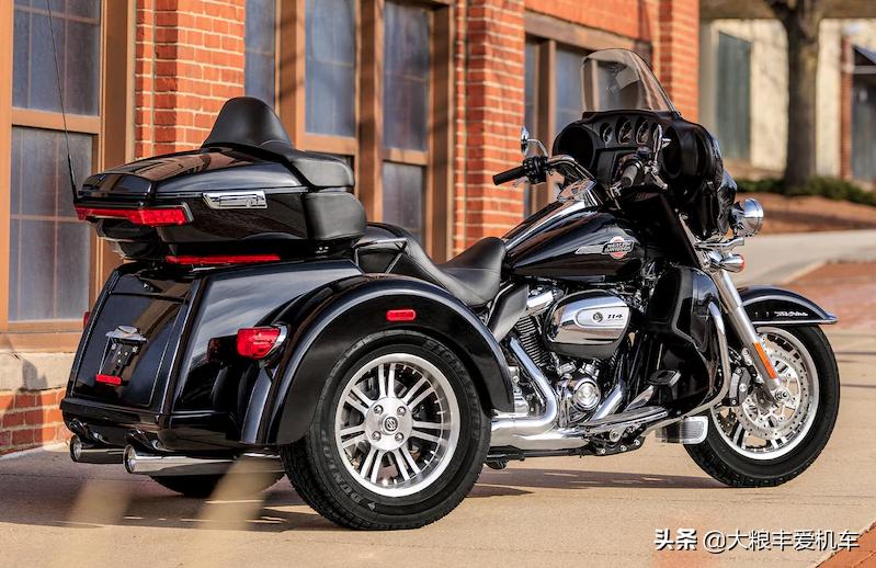 金翼三轮和哈雷三轮哪个好,哈雷金翼三轮摩托车