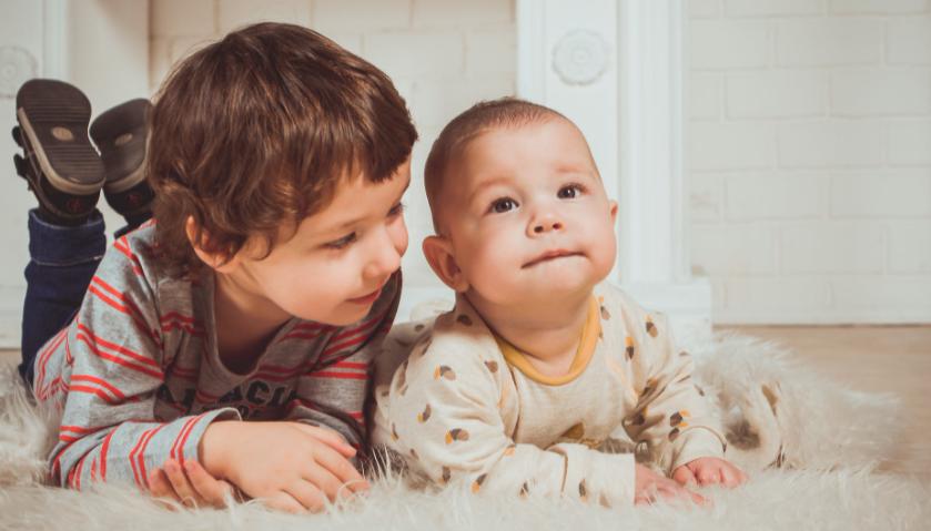 我有一个哥哥,有个孤独症弟弟