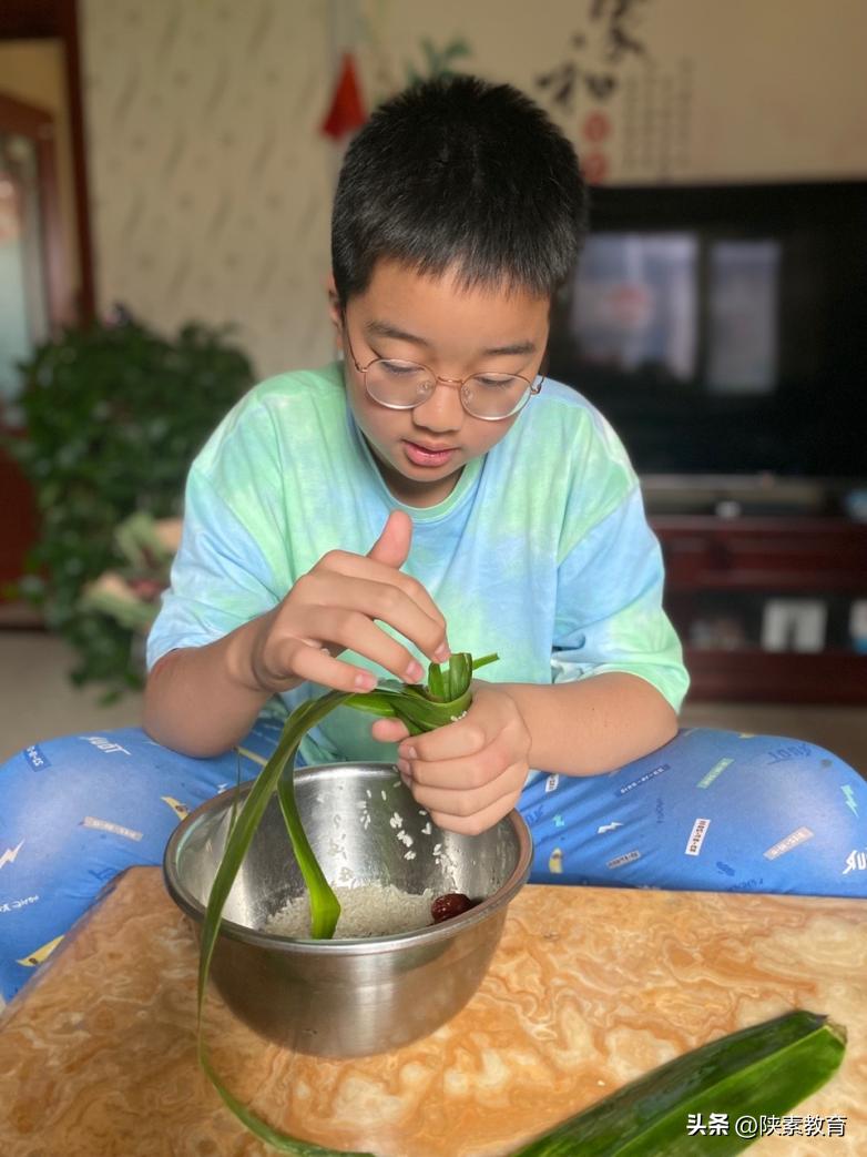 育传统美德扬爱国之心主题班会,育传统美德扬爱国之心诗词