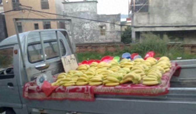 富士康打过工,做生意亏10万,32岁开卡车,依然笑对生活