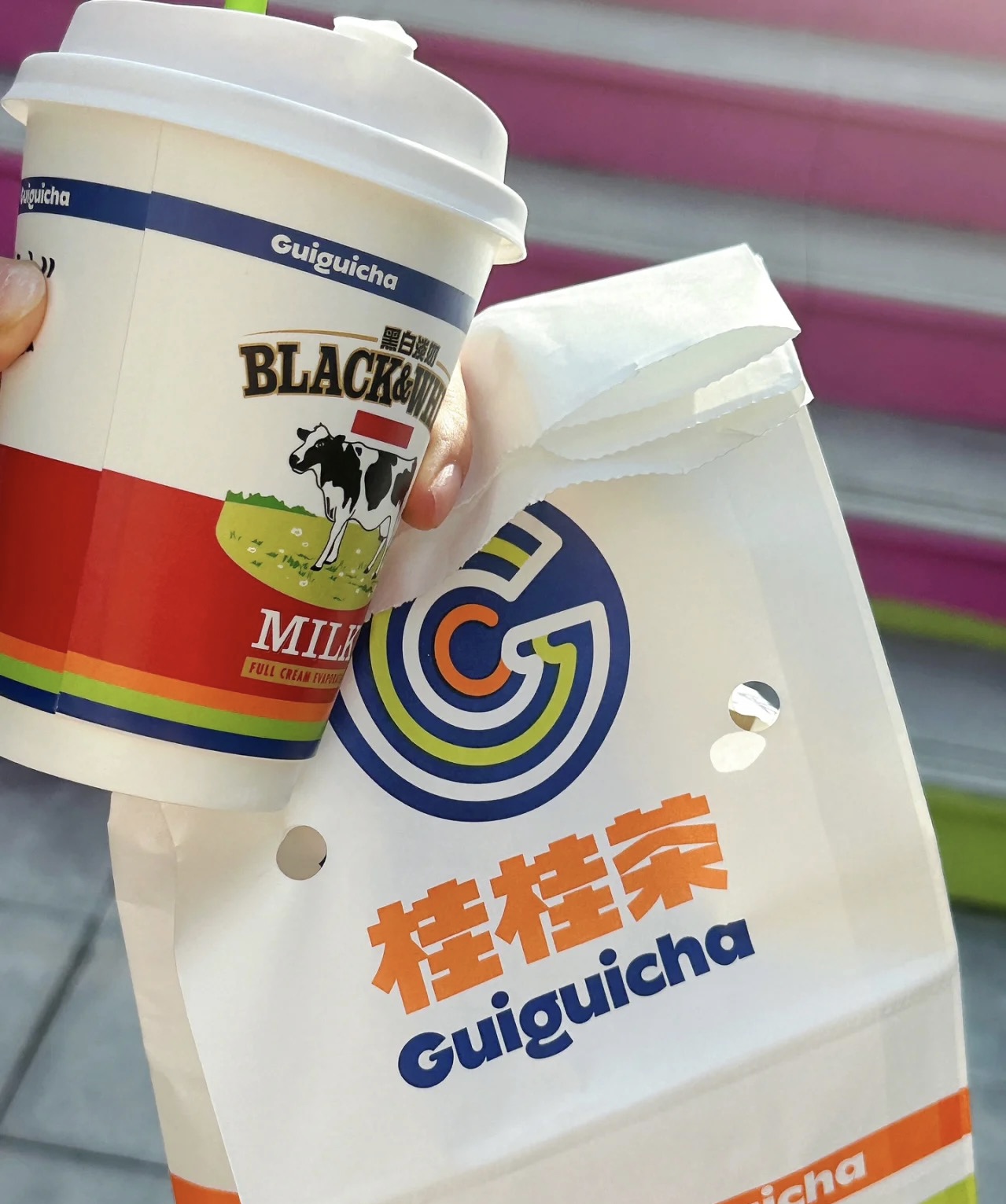 广东奶茶加盟政策和费用明细最新,桂桂茶告诉你奶茶店怎么加盟