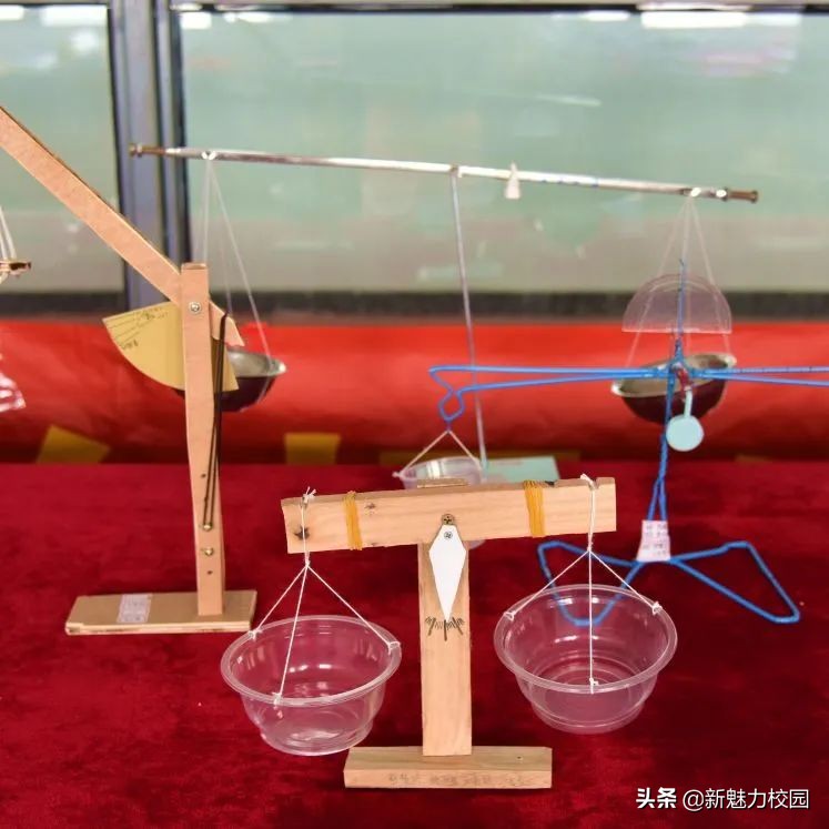 南京一中实验学校首届科技节实践活动之语数外物等学科作品展