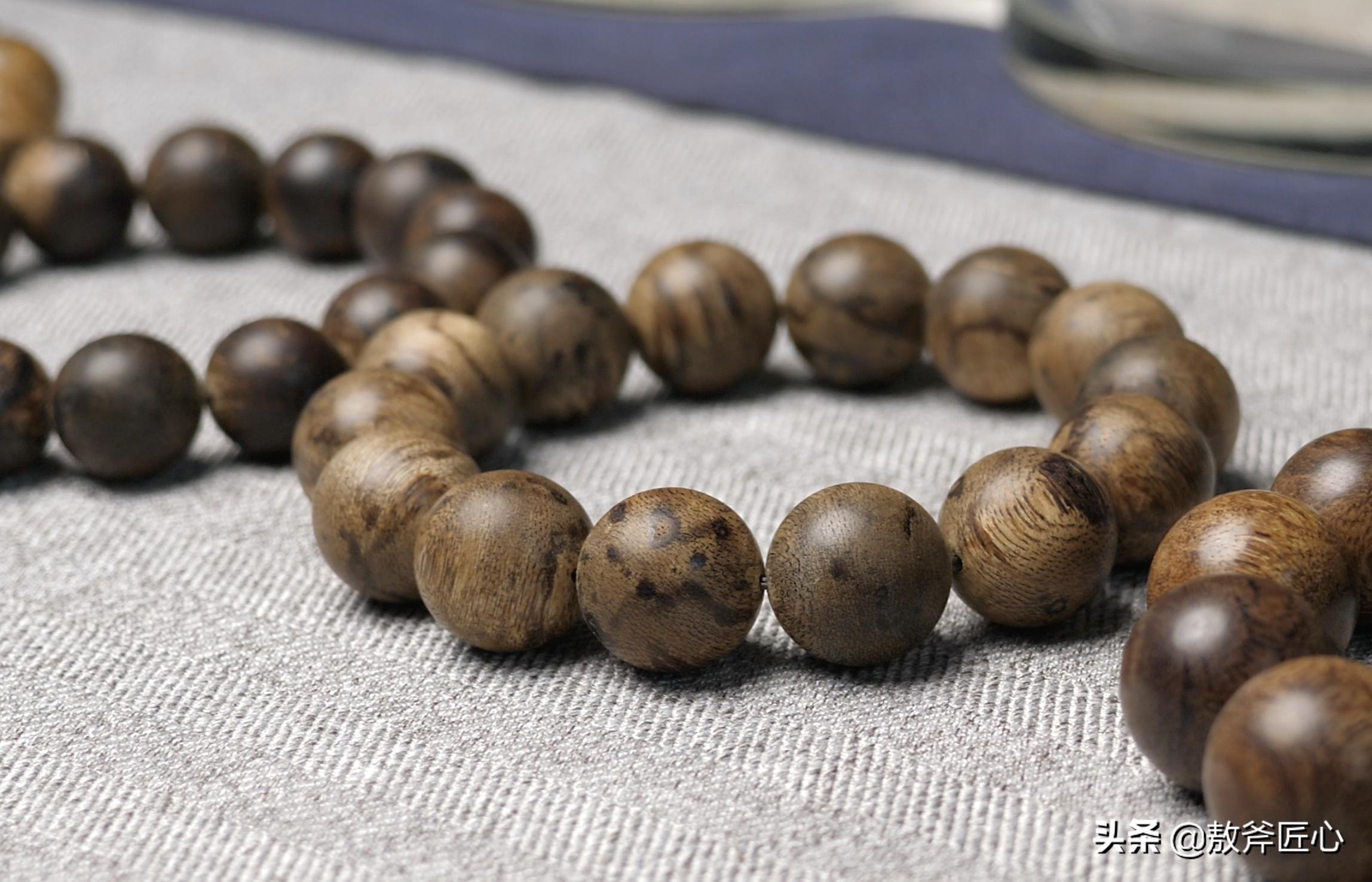 沉香手串怎么盘玩,越南芽庄沉香手串怎么盘玩视频