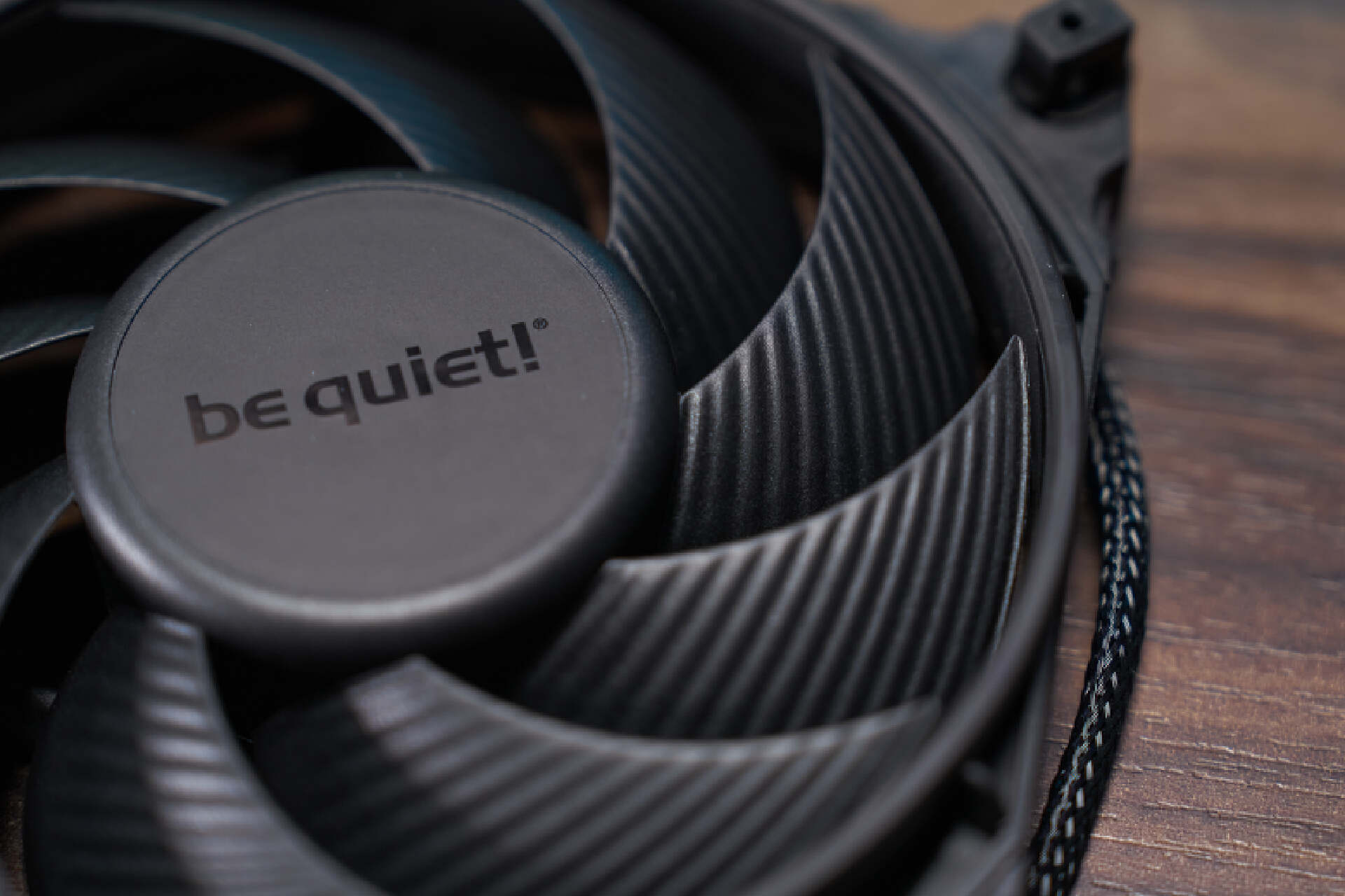 bequiet散热器,机箱散热风扇怎么改为静音