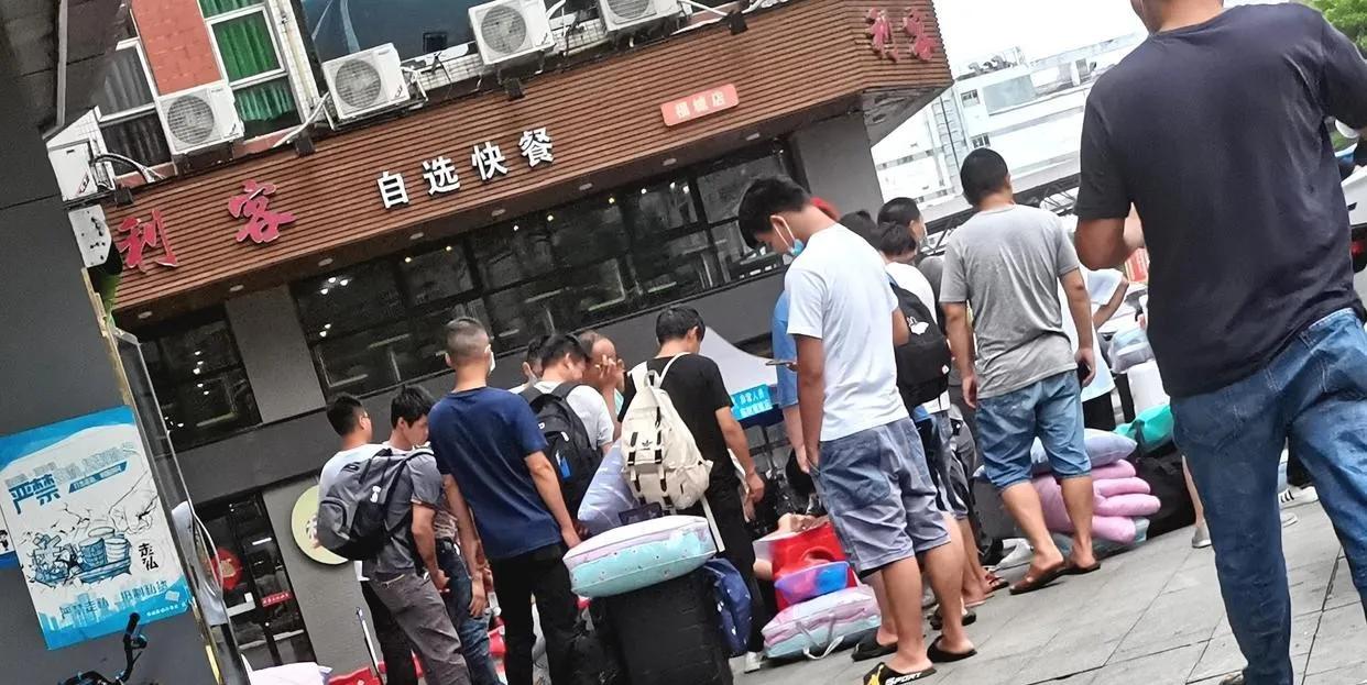 工厂老员工为什么跳槽,工厂频繁跳槽的人能力强吗