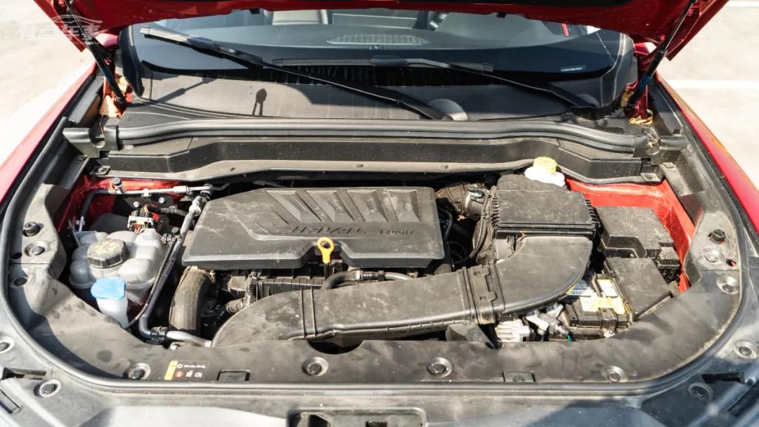 性价比高的家用车推荐哈弗h6,高性价比suv哈弗h61万